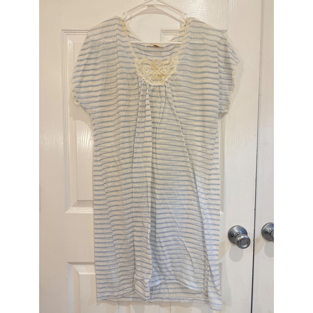 Val Made White Blue Striped Lace Detail Short Sleeve Mini‎ Dress Medium